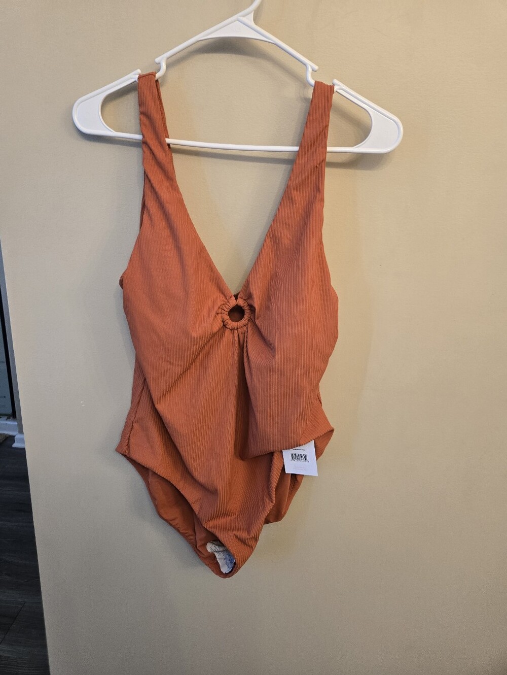 Andie Bonita One Piece Swimsuit NWT XL Small Hole
